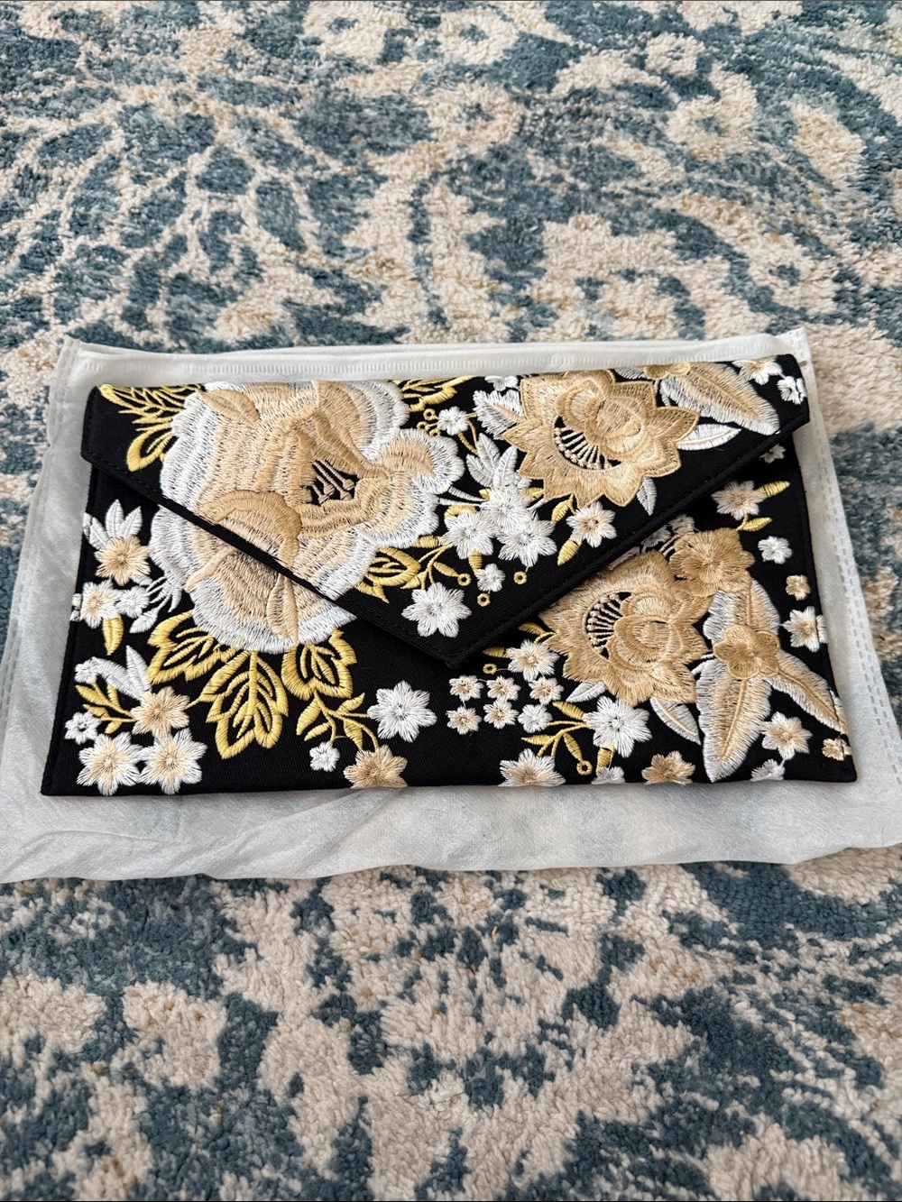Urban Expressions Black Floral-Embroidered Envelope Clutch